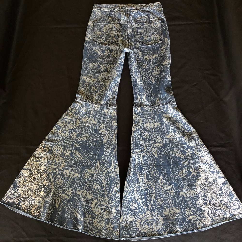 Free People Printed Embellished Just Float On Flare Size 27 - Picture 6 of 16